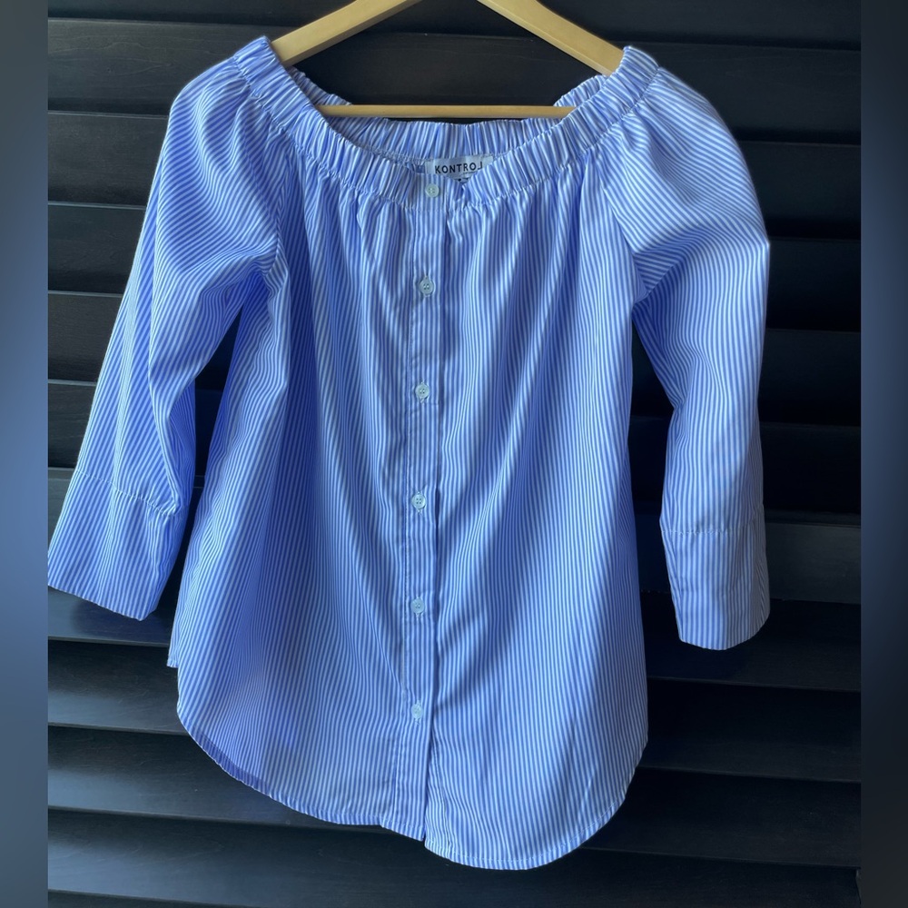 Kontrol Contemporary Off the shoulder Blue & White Stripe Long Sleeve Small